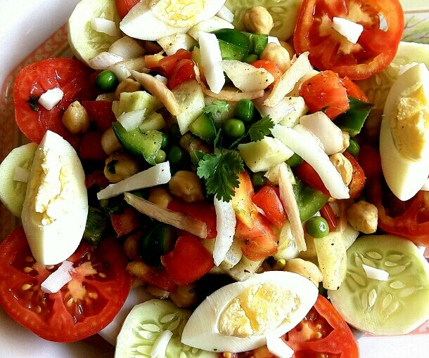 Peas Chickpea Low Calorie Salad 